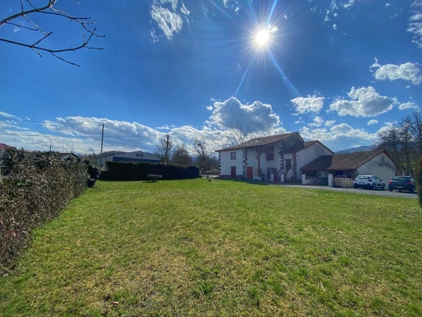 Offres de vente Terrain à batir Saint-Jean-Pied-de-Port 64220